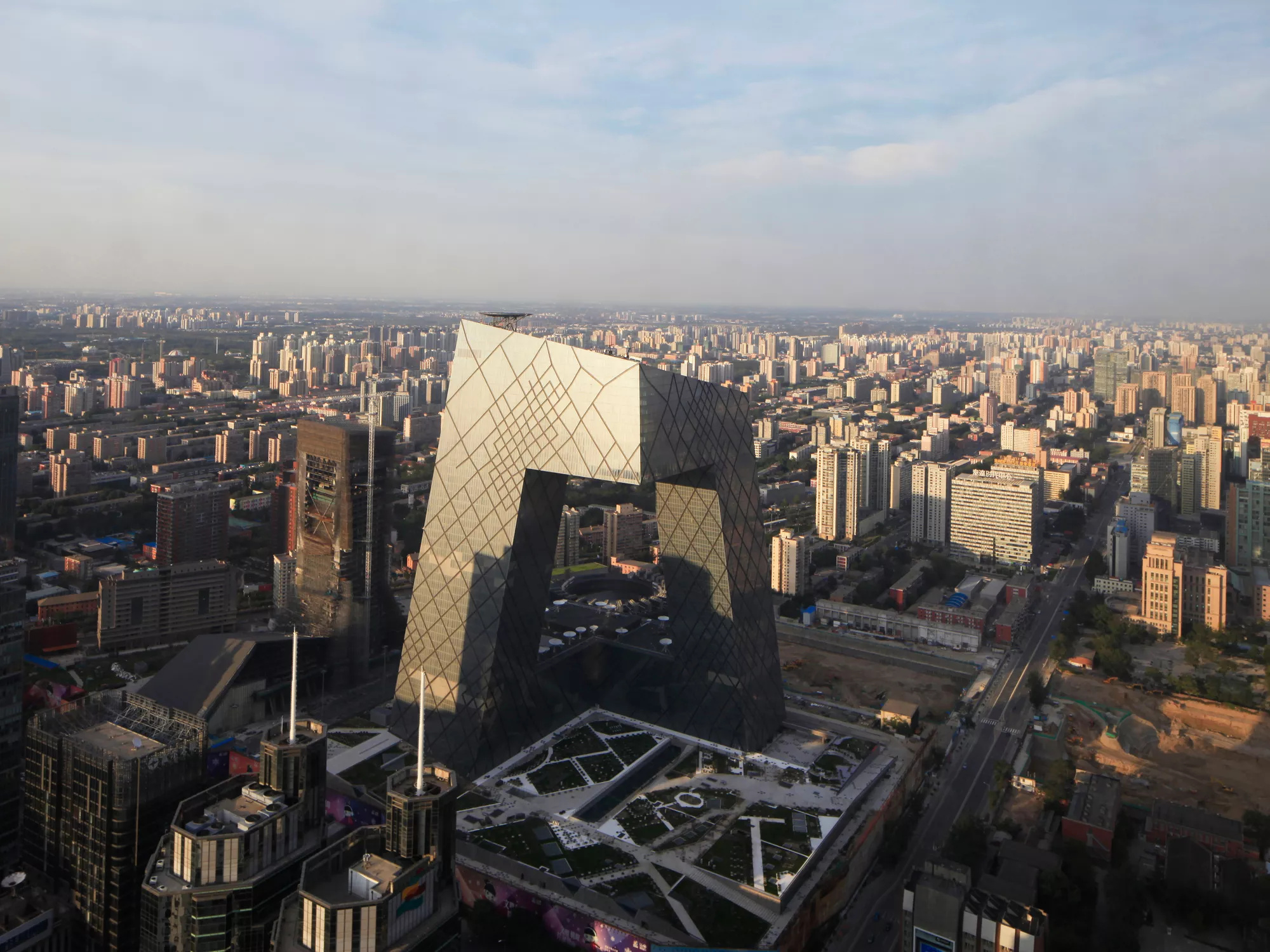 vue de loin du bâtiment cctv headquarters